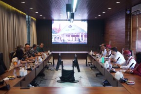 Mas Dhito Buka Peluang Pertukaran Pelajar dan Beasiswa Boarding School