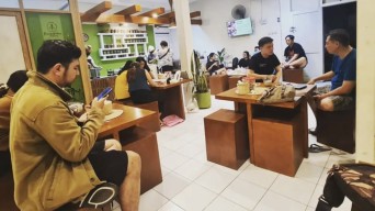 Menikmati Minuman Warisan Raja Madura di Kedai Panembahan Songennep Kediri