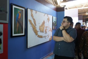 Mas Dhito Berharap Kampung Lukis Ruslan Cetak Banyak Pelukis di Kabupaten Kediri