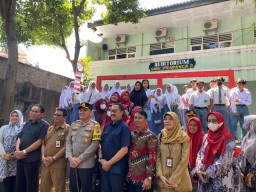 Polemik Penyegelan Gedung SMK 2 Prapanca Surabaya Berakhir, Puluhan Siswa Bahagia Masuki Sekolah
