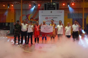 Gelontor CSR, Bank Jatim Bantu Pembangunan Lapangan Basket GOR Rangga Jaya Anoraga Tuban