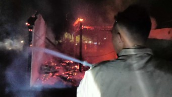 2 Rumah dan Kandang Sapi di Lamongan Ludes Terbakar, Diduga Lupa Matikan Tungku Api