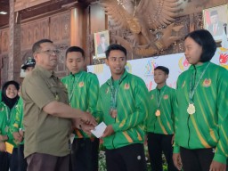 Turun Peringkat ke-27, Atlet Kontingen Tulungagung Dapat Bonus Ratusan Juta