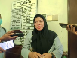 Hadiah Celana Dalam untuk DPRD Surabaya, Sahat Divonis 9 Tahun