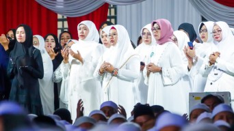 Gubernur Jatim Khofifah Peringati Maulid Nabi, Ini Maknanya