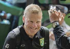 Josep Gombau Beberkan Penyebab Kekalahan Persebaya dari Madura United