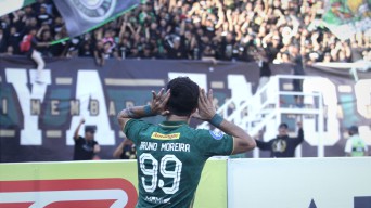 Kalahkan Arema FC, Persebaya Naik Ke Papan Atas