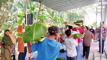 Sopir Dibacok, Warga Gelar Sedekah Bumi, Jembatan Jetak Ditutup