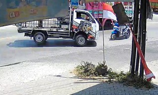 Pemotor di Bojonegoro Tewas Terpental usai Ditabrak Mobil Box