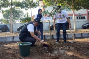 Wali Kota Pasuruan Luncurkan Gerakan Sedekah Bibit Pohon sebagai Pembangunan Berkelanjutan