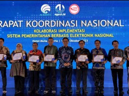 Pemkab Bojonegoro Raih Penghargaan Instansi Terbaik ke-3 dalam Pemanfaatan SPLP 2023