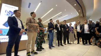 Gus Iqdam Hadiri Peresmian Experience Store Kediri, Mau Jadi Pengusaha Handphone?