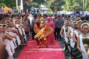 Kapolda Jatim Irjen Pol Imam Sugianto Disambut dengan Reog dan Tari Beskalan