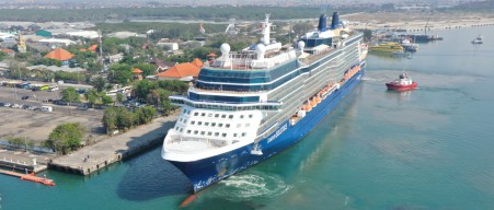 Cruise Celebrity Solstice Sandar di Pelabuhan Benoa jadi Moment Unjuk Wisata Dunia