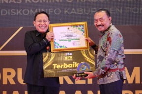 Diskominfo Ponorogo Terima Penghargaan JPRA 2023