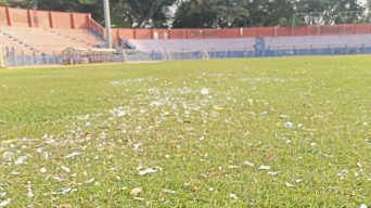DLHKP Kota Kediri Lanjut Bersihkan Stadion Brawijaya Pakai Allet Mower