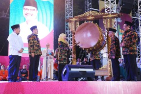 Pesan Khofifah ke Para Kafilah di Gelaran MTQ Jatim: Pertahankan Juara Nasional