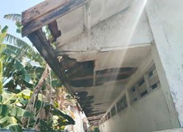 SDN Rongtengah 3 Sampang Rusak, 96 Siswa Waswas Atap Runtuh