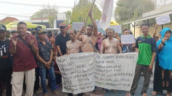 Polemik Tambang Kapur PT WBS, Warga Sumuragung Bojonegoro Geruduk Persidangan