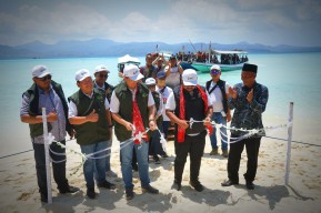 Petrokimia Gresik Kembangkan Perekonomian Pulau Gili Bawean melalui Program Bakti Pelosok Negeri