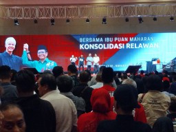 Di Hadapan Puan dan Relawan, PDIP Jatim: Sing Gak Melok Ganjar Anake Tok