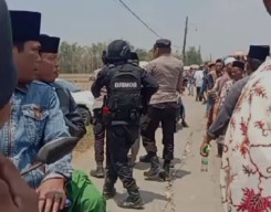 Usai Jalani Pemeriksaan, Polisi Pulangkan Salah Satu Pria Pembawa Senpi di TPS Bangkalan