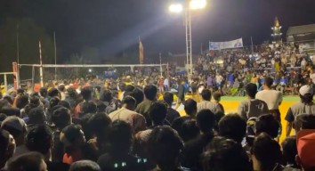 Turnamen Voli Tarkam di Lamongan Ricuh, Penonton Rusak Arena Pertandingan