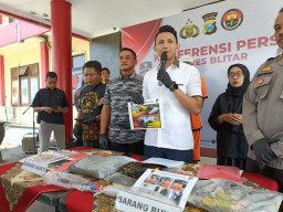 Pria di Blitar Bunuh Selingkuhan Istri