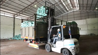 Volume Penumpang dan Muatan Kapal Pelindo Regional 3 Kalimas Meningkat Signifikan