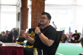 Mas Dhito Akan Naikkan Anggaran Insentif Guru Non-ASN di Kediri jadi Rp21 Miliar