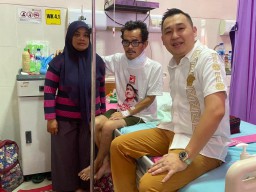 Foto Warga Kediri Berkaos PSI Dirawat di Rumah Sakit Tayang Instagram, Netizen Colek Kaesang