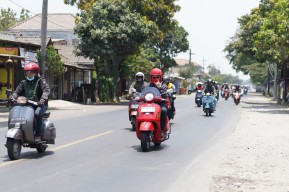 Mas Dhito Ajak Bupati Trenggalek Riding Bareng