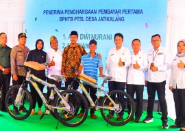 Bupati Sidoarjo Berikan Diskon Pajak BPHTB 50 Persen