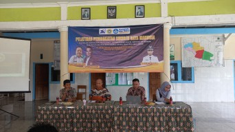 Berkolaborasi dengan Diskop UKM Pamekasan, Mahasiswa UTM Bangkalan Latih Pelaku UMKM