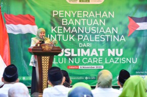 Muslimat NU Serahkan Bantuan Kemanusiaan untuk Palestina, Khofifah: Ini Tahap Pertama