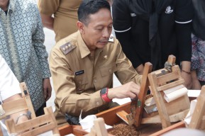 Buka Pelatihan Melinting Tembakau, Pj Wali Kota Malang Harapkan Peningkatan Kualitas