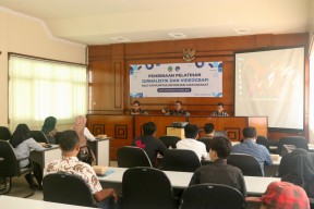 Diskominfotik Kota Pasuruan Berikan Pelatihan Peningkatkatan Kapasitas SDM KIM