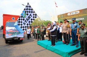 Gubernur Khofifah Kirim 81 Truk Bantuan ke Palestina: Terima Kasih Masyarakat Jatim
