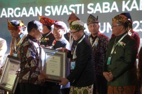 Pemkab Bojonegoro Raih Penghargaan Kemenkes RI sebagai Kabupaten/Kota Sehat Swasti Saba Wiwerda