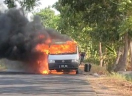 Dugaan Mobil Pikap Terbakar Bawa 2 Drum BBM Milik Oknum Polisi, Ini Jawaban Polres Bojonegoro
