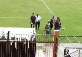 Viral Video Pelajar Pingsan di Stadion Bojonegoro, Diduga Karena Disambar Petir