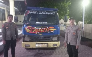 Ugal-ugalan di Jalan, Polisi Amankan Truk Tanpa Muatan