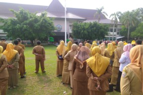 Pj Bupati Bangkalan Arief M Edie Kantongi Identitas 4 ASN Kampanye di Medsos, Ini Ancamannya
