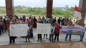 Warga Sumuragung Baureno Wadul DPRD Bojonegoro soal Transparansi CSR PT WBS