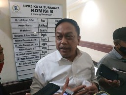 Penempelan Stiker Halal dan BPOM di SWK Surabaya Disambut Positif DPRD