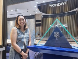 Mondial Tawarkan Ragam Hadiah Akhir Tahun dengan Nilai Sentimental