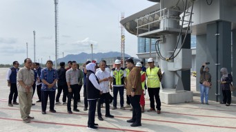 Gubernur Jatim Khofifah Tinjau Kesiapan Bandara Dhoho Kediri