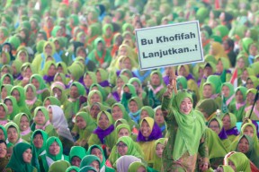 Di Hadapan Muslimat, Khofifah Tegaskan Maju Pilgub Jatim 2024