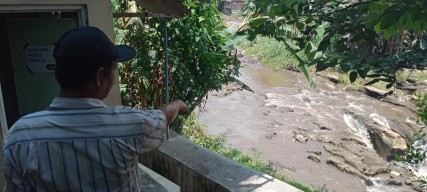 Jenazah Pria Tanpa Identitas Ditemukan Tergeletak di DAS Brantas Kota Malang