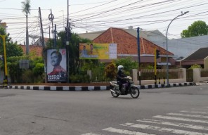 124 APK di Bangkalan Melanggar Aturan, 30 Milik Paslon Nomor 2